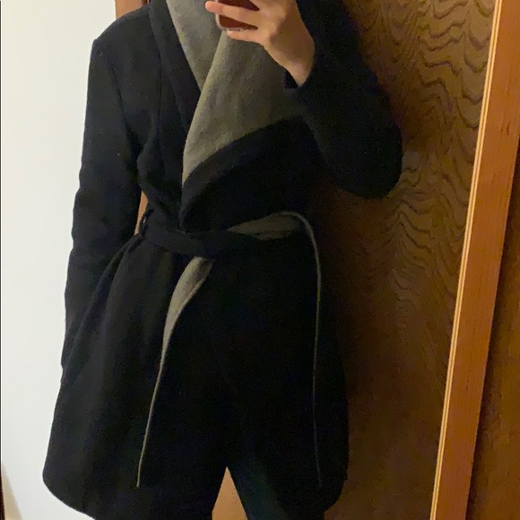 Beautiful wool BCBG coat - Picture 6 of 6